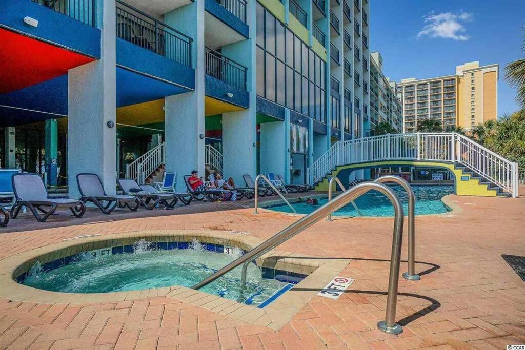 *oceanfront Escape*queen Beds*pools*beach*hot Tubs*j71