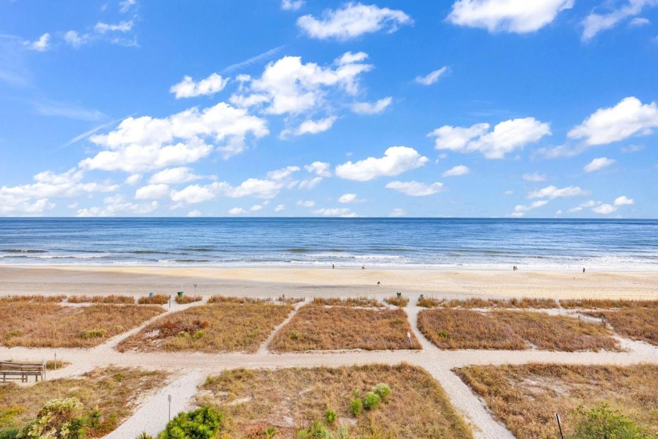 Stunning Oceanfront Views W Pool - Atlantica Towers Apartment *