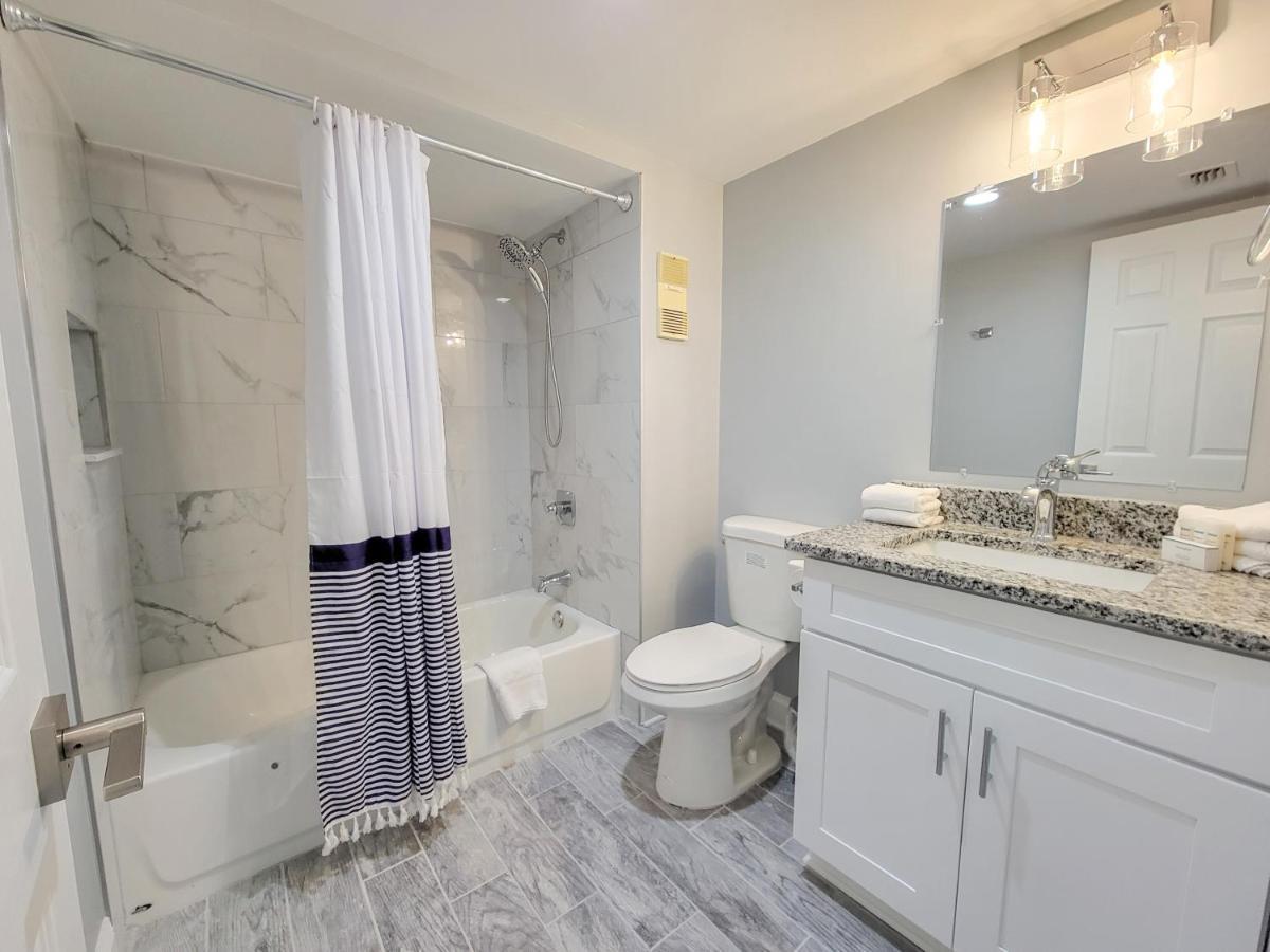 Apartment 510 South Hampton