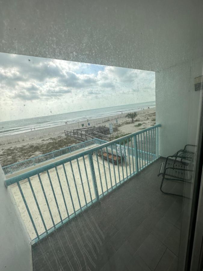 Southern Breeze Ocean Front Myrtle Beach