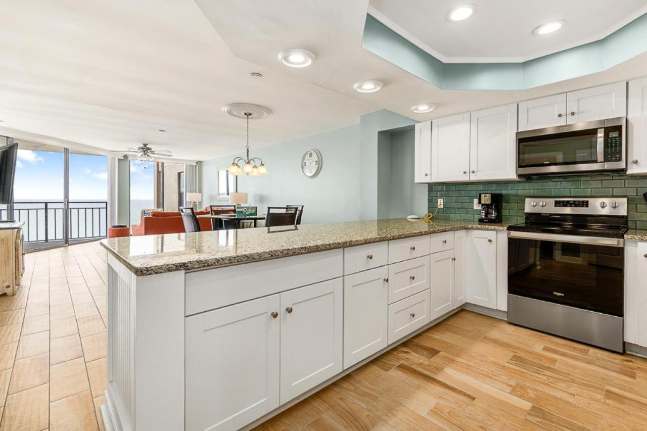 Surf Master, Unit 1005 Holiday home