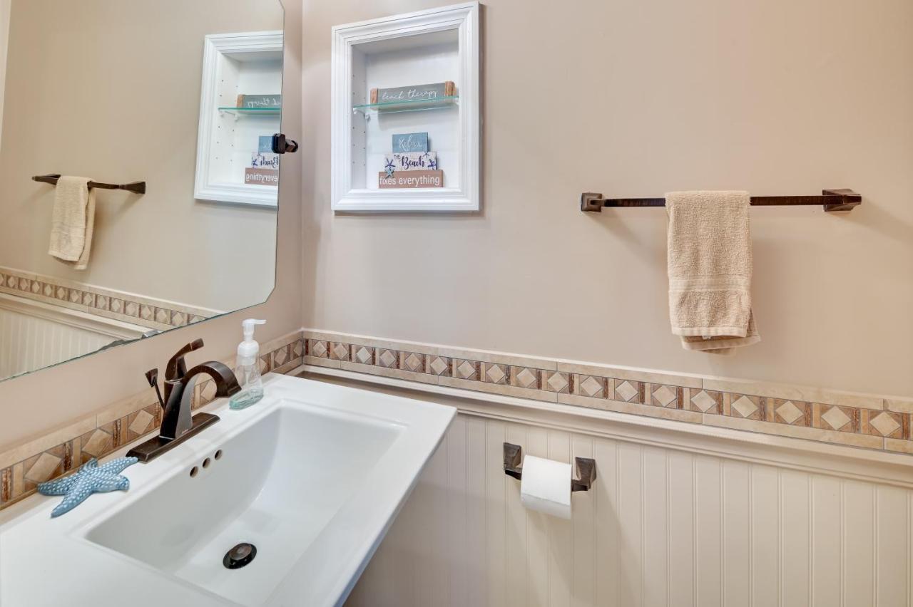 Holiday home Coastal Vacation - 2 Mi To Huntington *