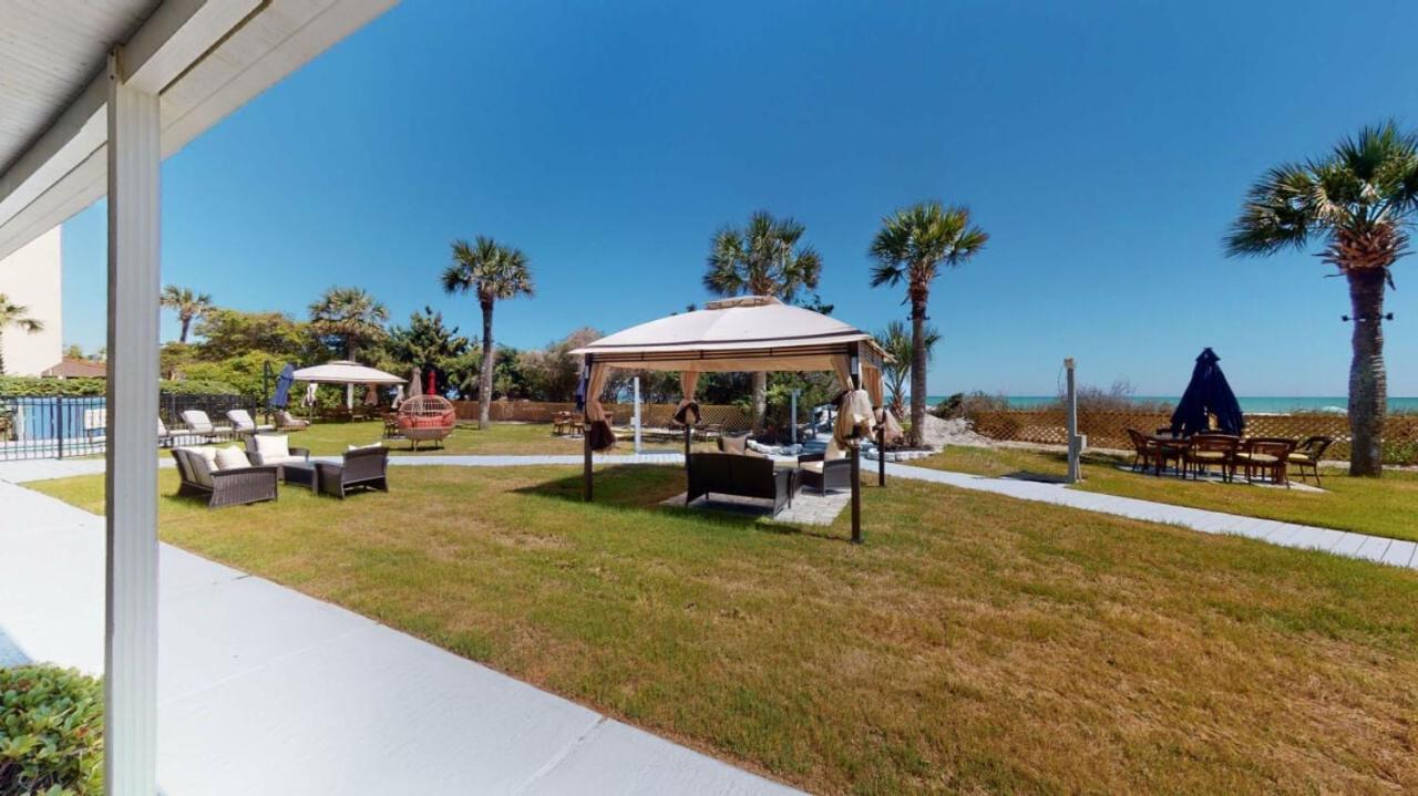 Willow Bay Hotel