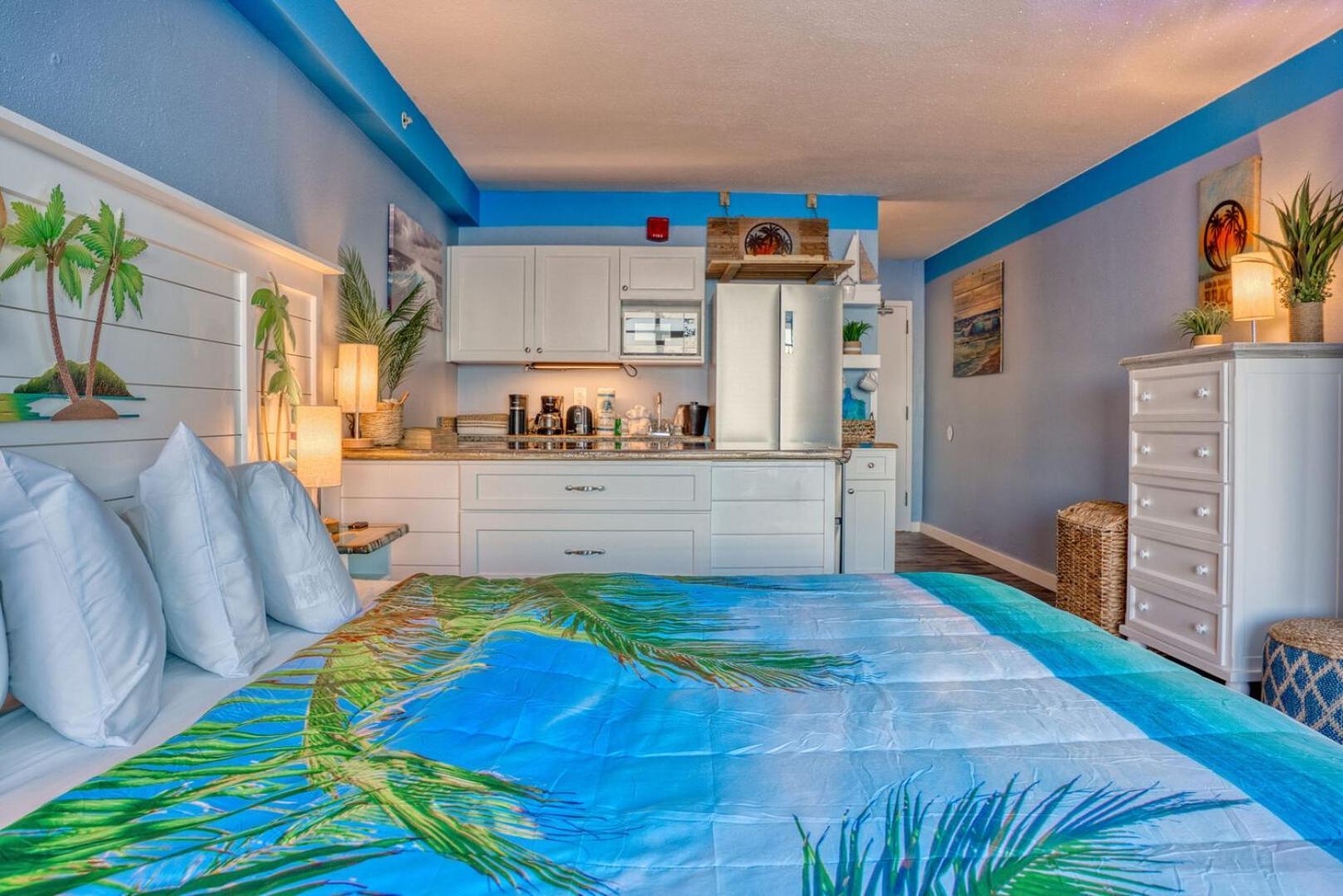Absolutely Stunning! Newly Renovated King With Led Fireplace - Landmark 1030 * Myrtle Beach