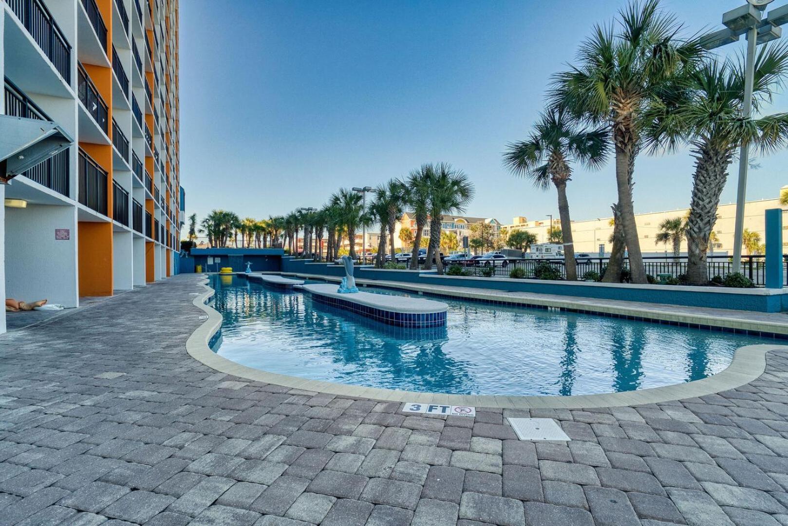 Absolutely Stunning! Newly Renovated King With Led Fireplace - Landmark 1030 Myrtle Beach