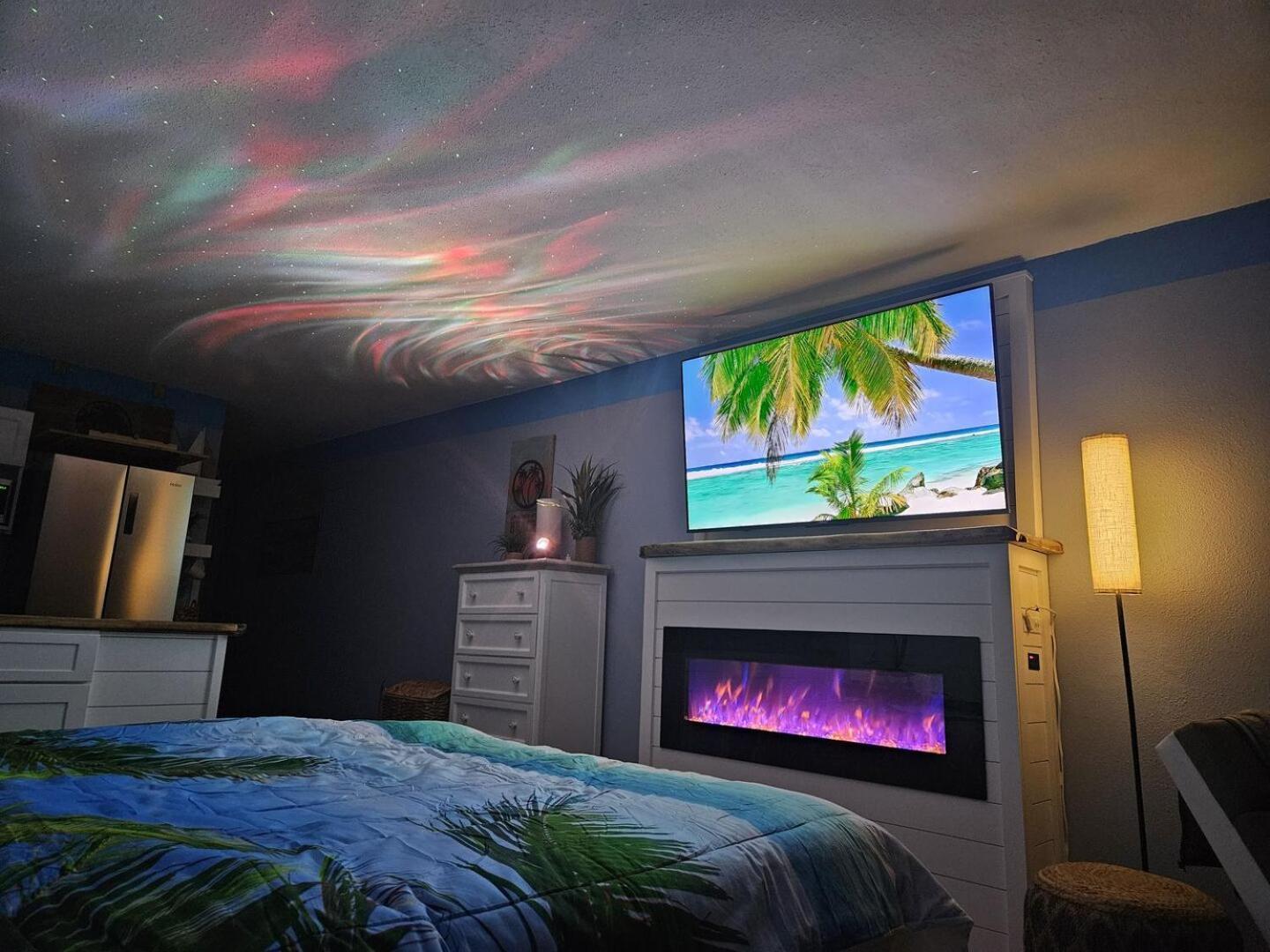 Absolutely Stunning! Newly Renovated King With Led Fireplace - Landmark 1030 Holiday home *