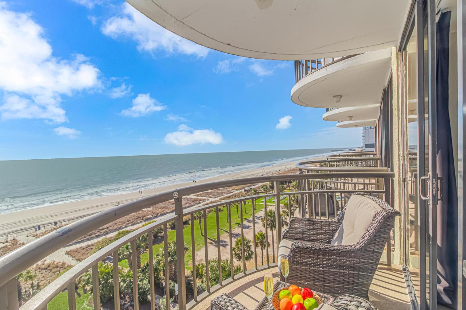 Holiday home Breathtaking Oceanfront Double Queen Suite! Meridian Plaza 701 - Perfect For 4 Guests!