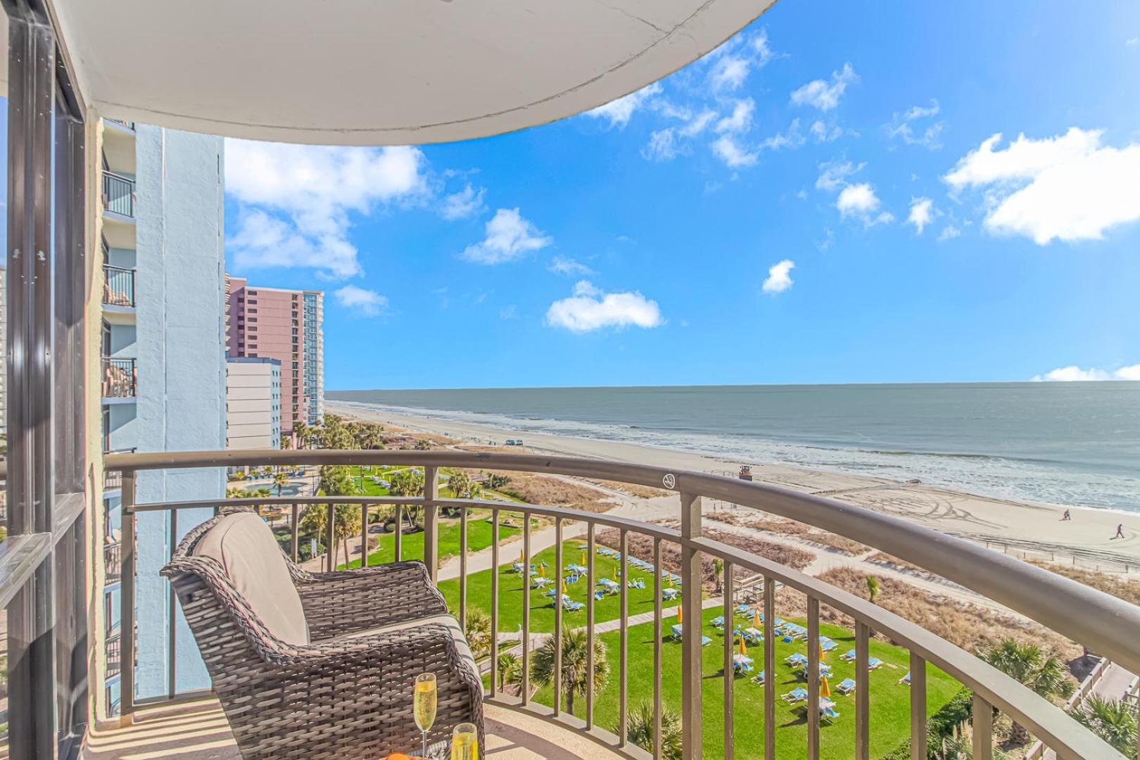 Holiday home Breathtaking Oceanfront Double Queen Suite! Meridian Plaza 701 - Perfect For 4 Guests! Myrtle Beach