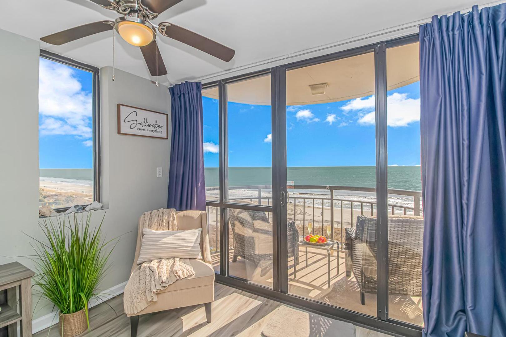 Breathtaking Oceanfront Double Queen Suite! Meridian Plaza 701 - Perfect For 4 Guests! *
