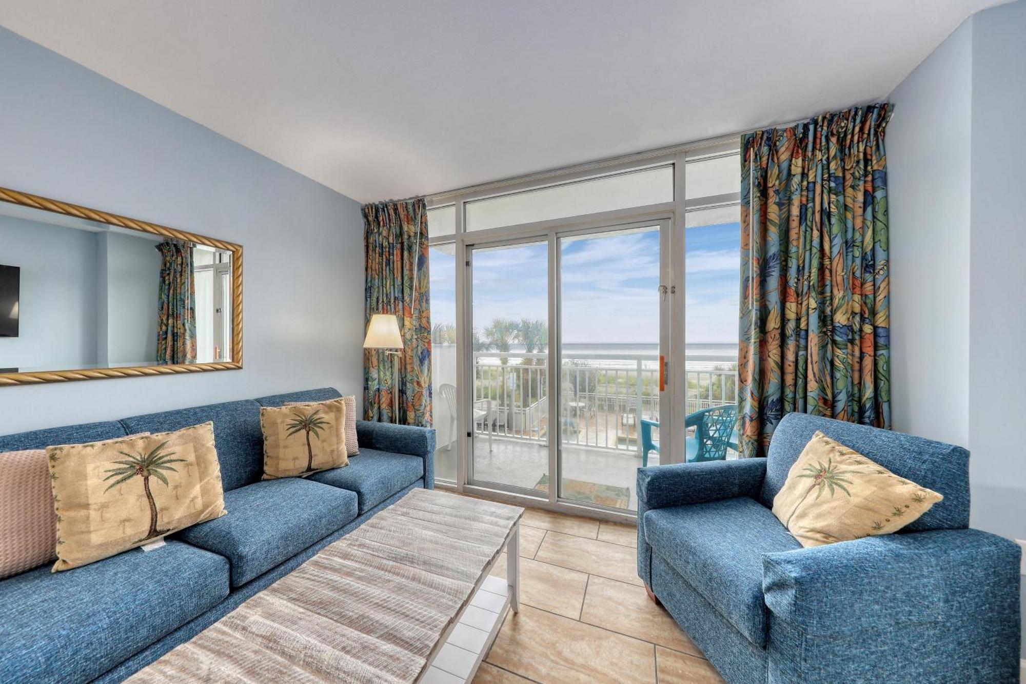 Holiday home 1700 N Ocean Blvd, 0152 - Ocean Front Sleeps 6 *