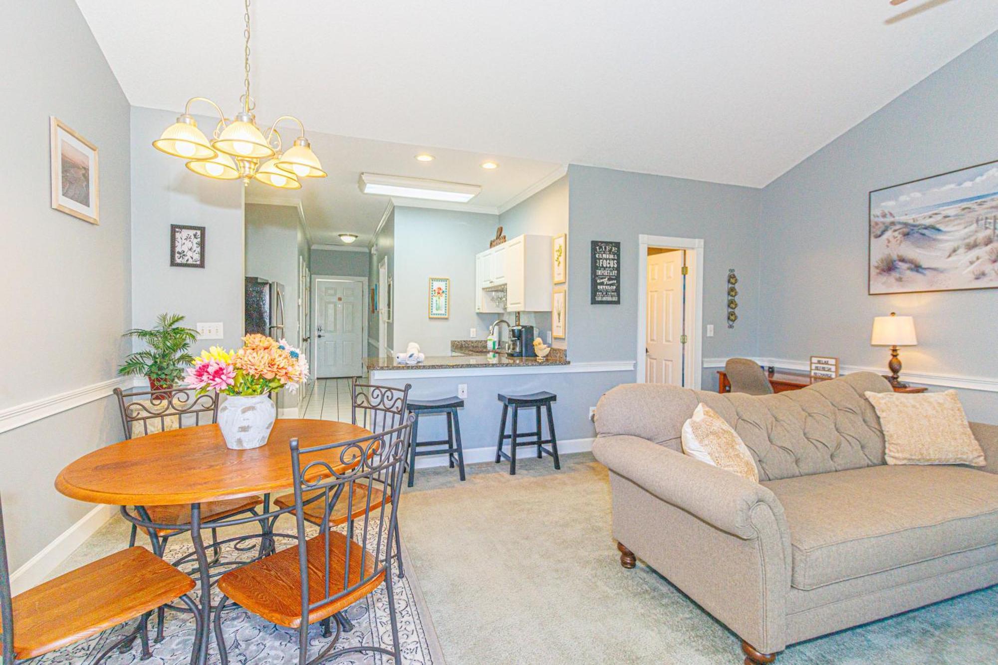 Beautifully Updated Floor 1 Bedroom - Riverwalk At Arrowhead Country Club - Unit 302 Holiday home Myrtle Beach
