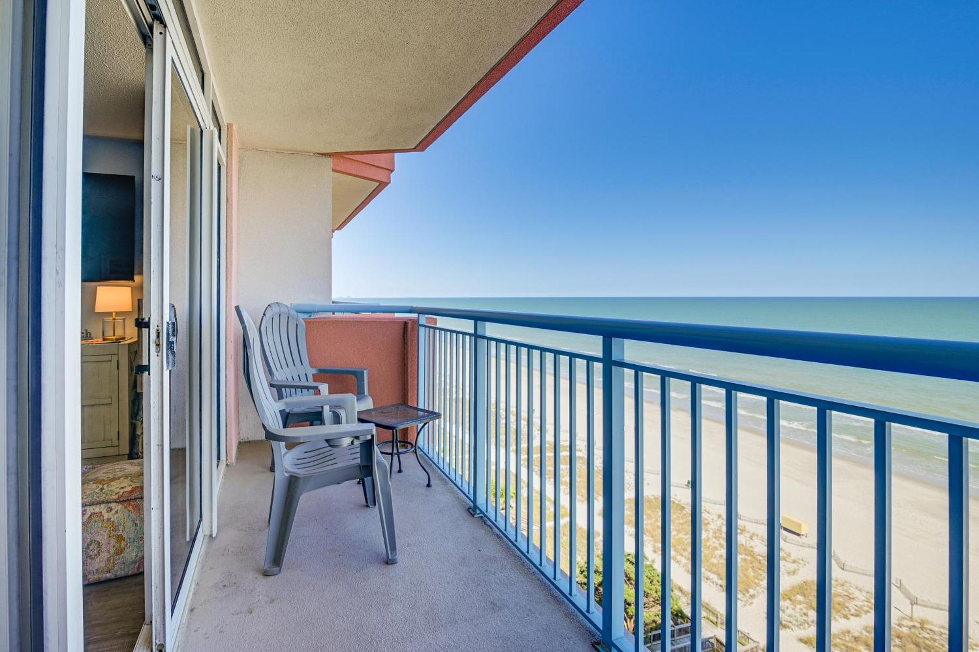 Beachy With Pool Access And Steps To Boardwalk!