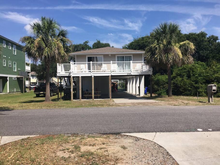 Surfside Beach/ Capt. Jacks ~50 Ft From 3br/3ba Holiday home