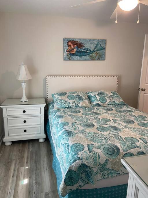 Surfside Beach/ Capt. Jacks ~50 Ft From 3br/3ba