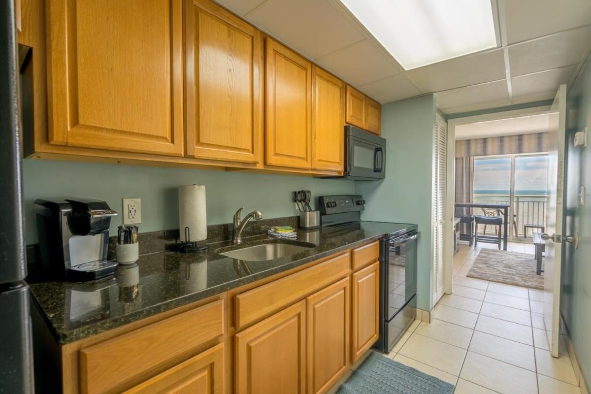 18th Floor Oceanfront-camelot By The Sea Holiday home *