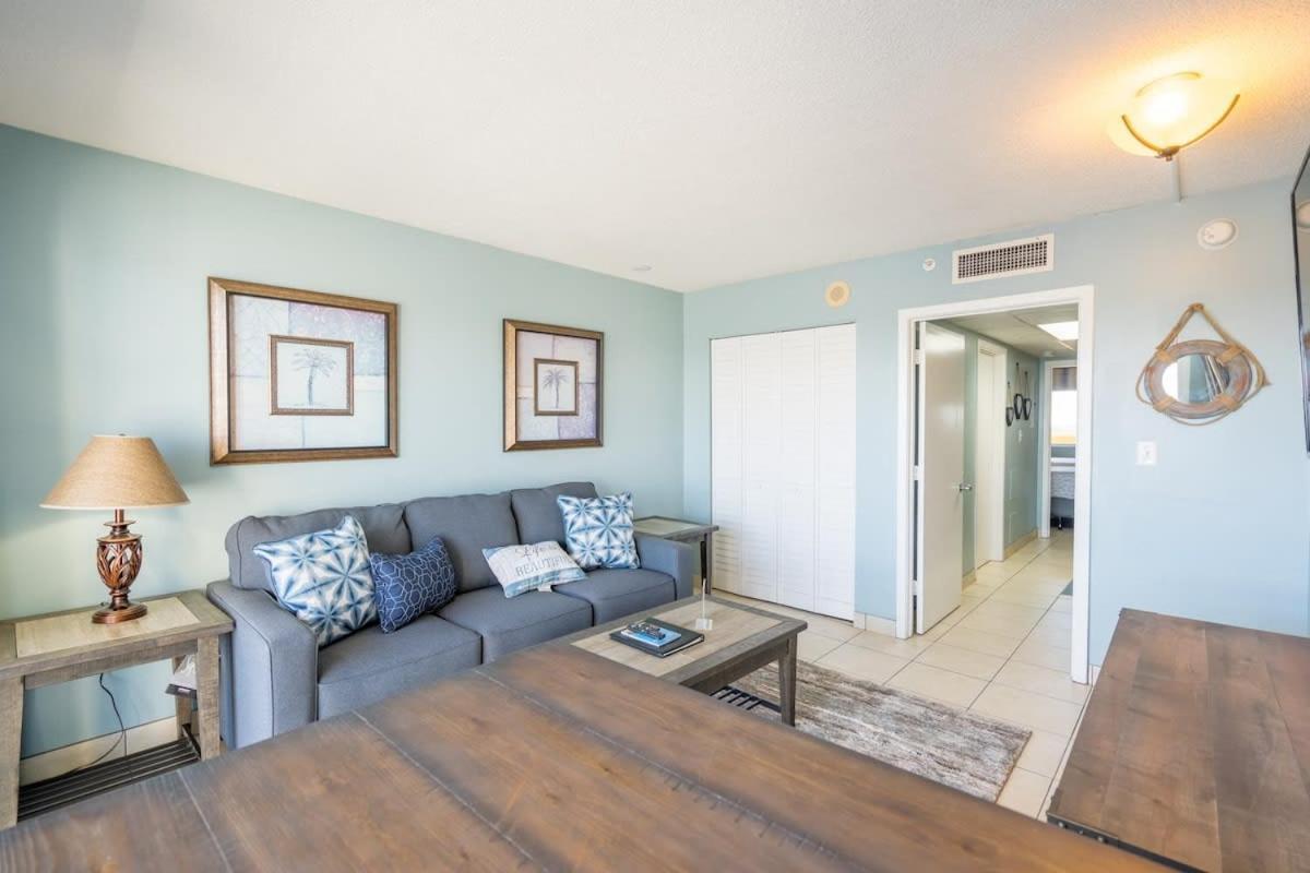 18th Floor Oceanfront-camelot By The Sea Myrtle Beach