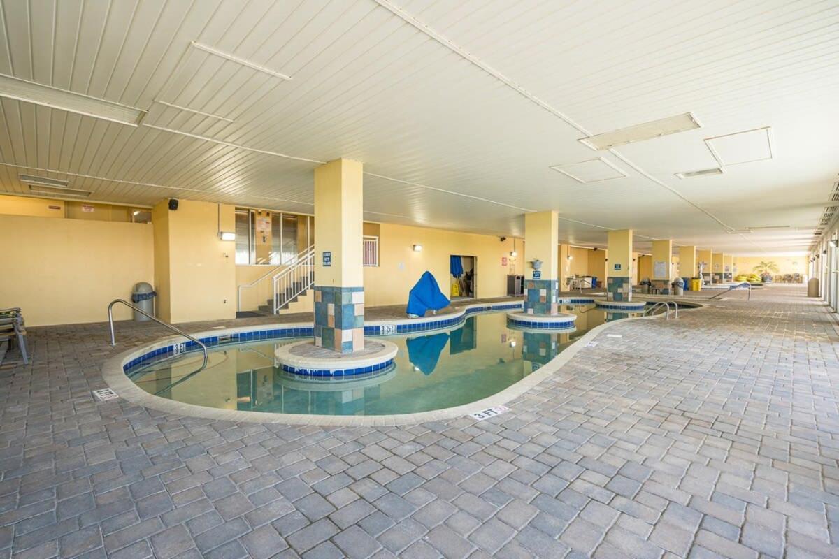 Holiday home 18th Floor Oceanfront-camelot By The Sea Myrtle Beach