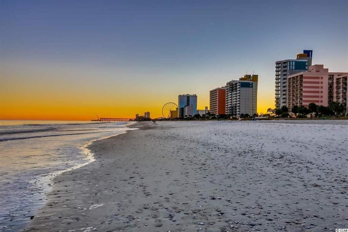 Holiday home 18th Floor Oceanfront-camelot By The Sea Myrtle Beach