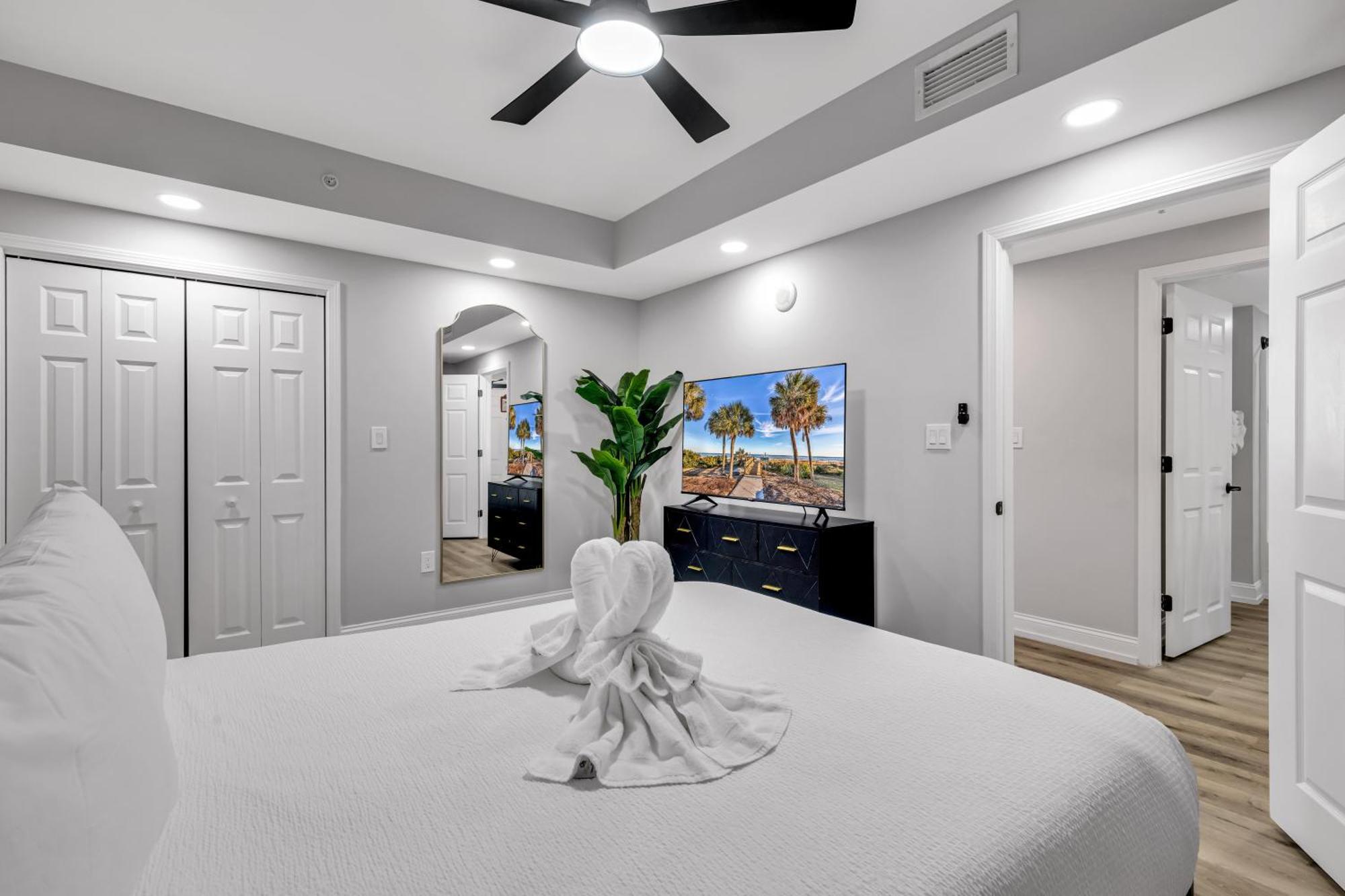 Anderson Ocean Club 1701 *