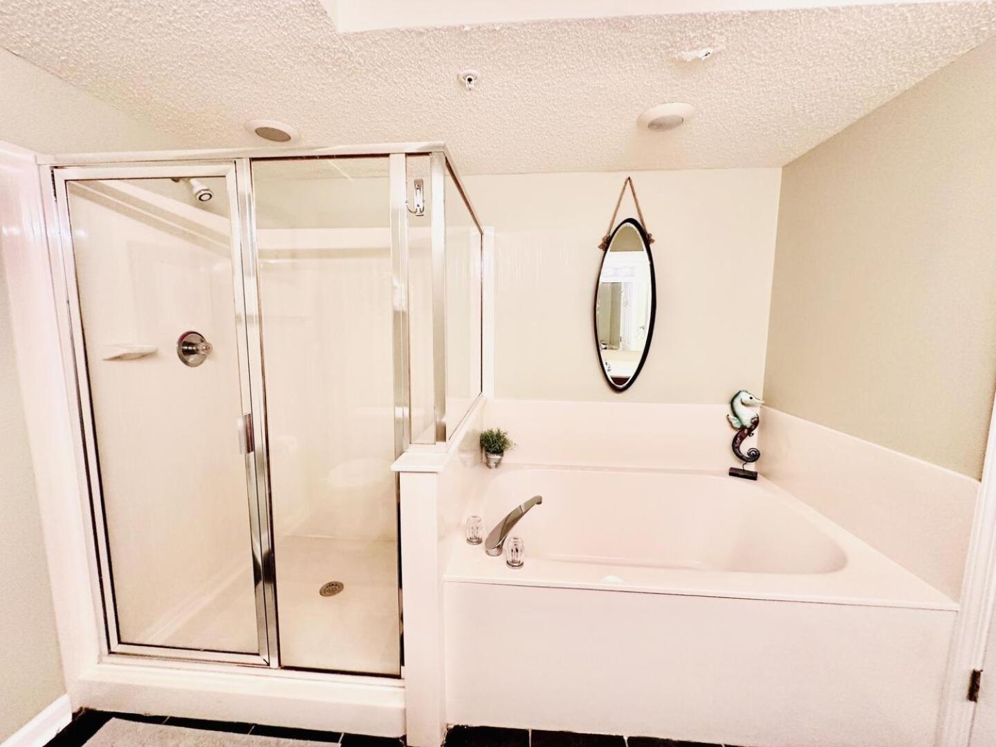 Ashworth 1303 Apartment *