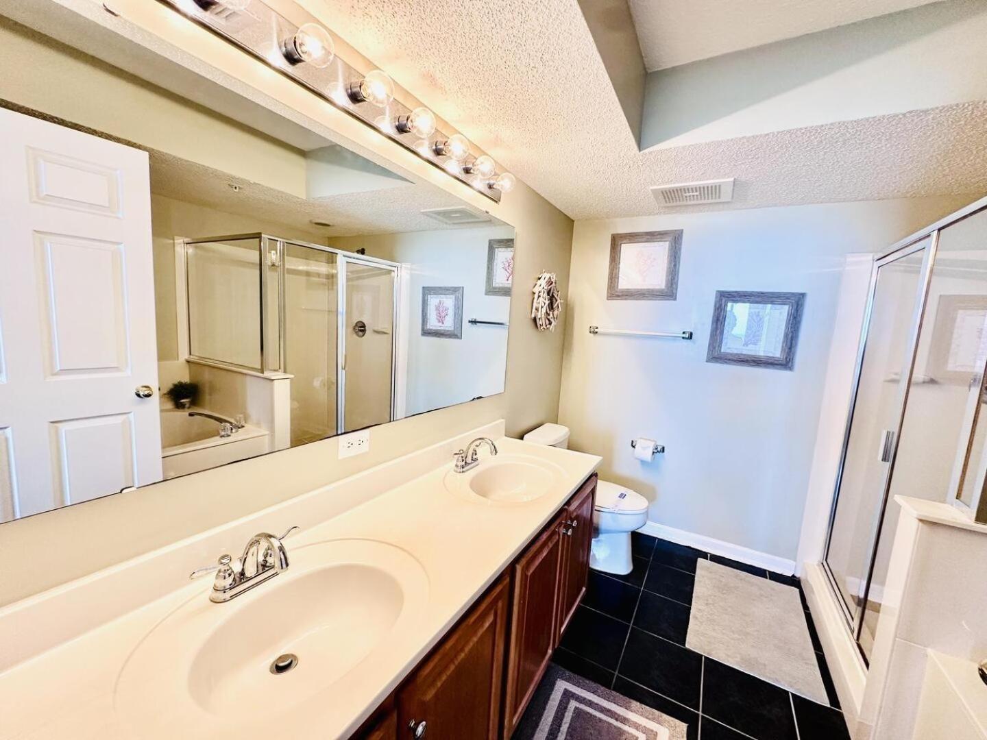 Ashworth 1303 Apartment