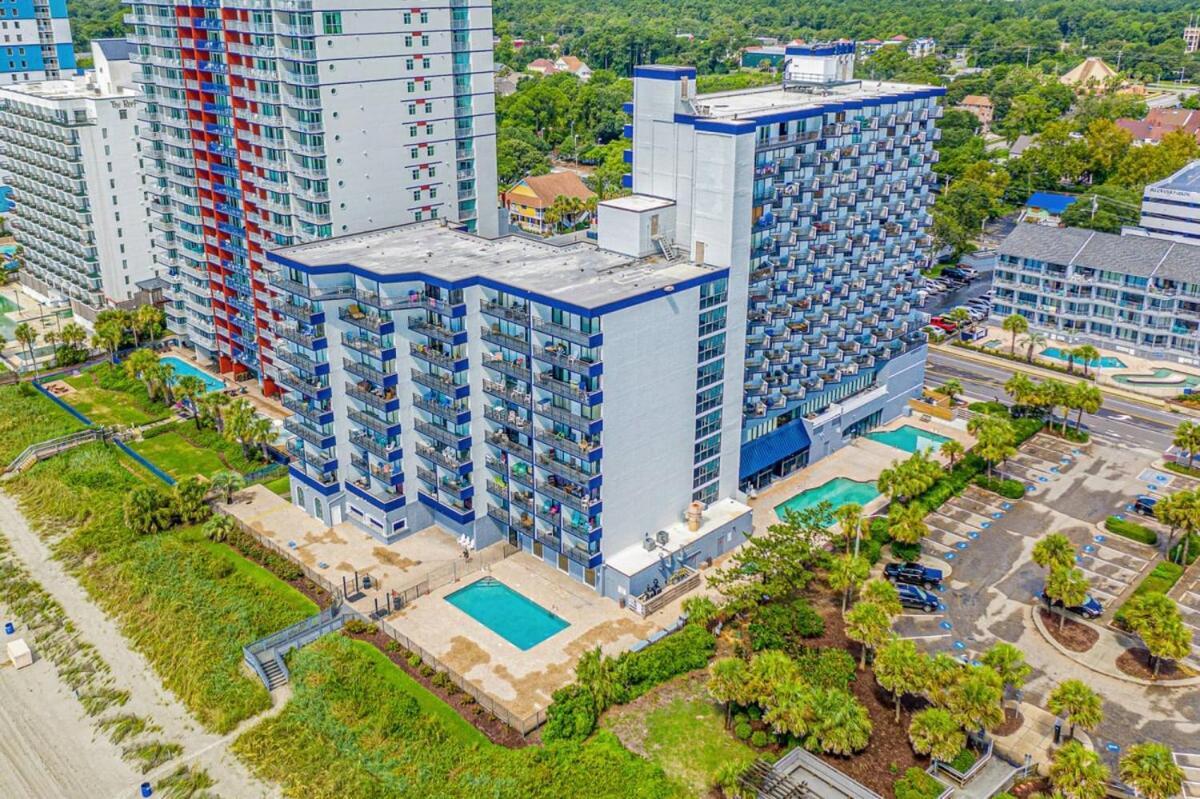 Bluewater Oceanfront Unit 203 Holiday home *
