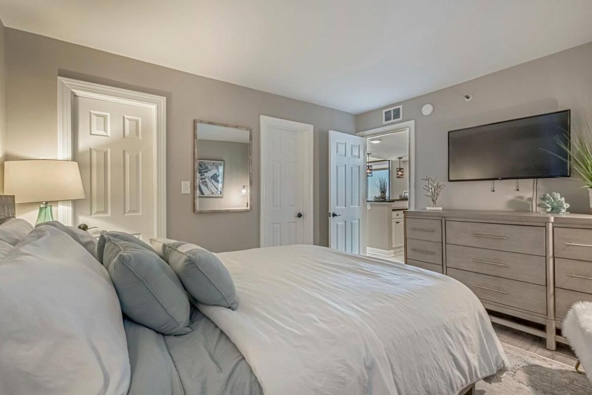 Sea Pointe Oceanfront Unit 808 Holiday home Myrtle Beach