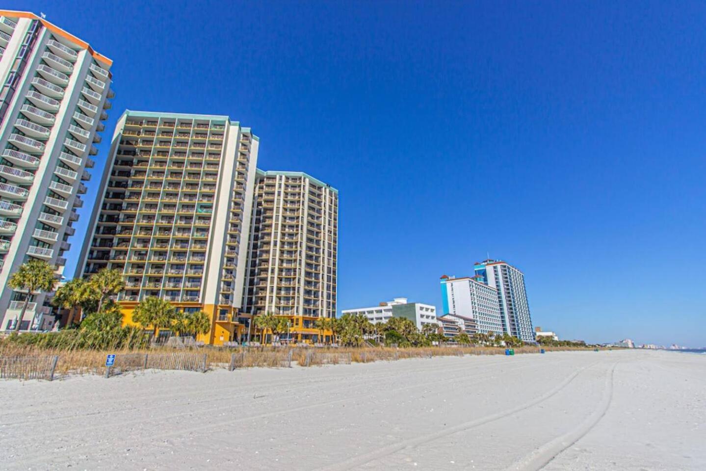 Holiday home Wow-1br With Rare Private Oceanfront Balcony. Spec