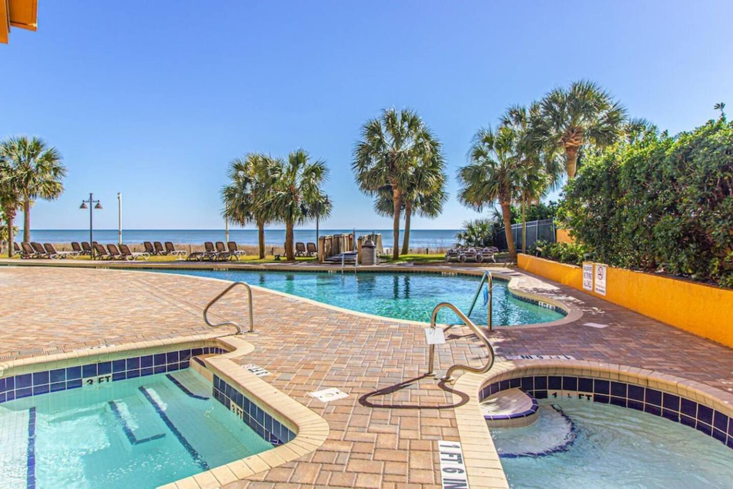 Wow-1br With Rare Private Oceanfront Balcony. Spec Holiday home Myrtle Beach