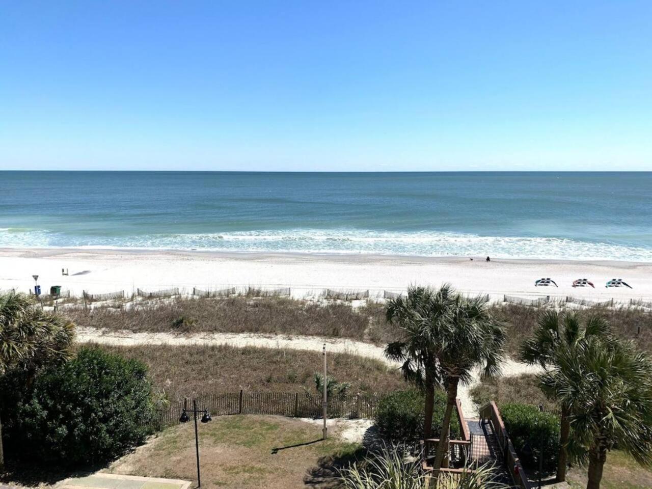 Holiday home Wow-1br With Rare Private Oceanfront Balcony. Spec *