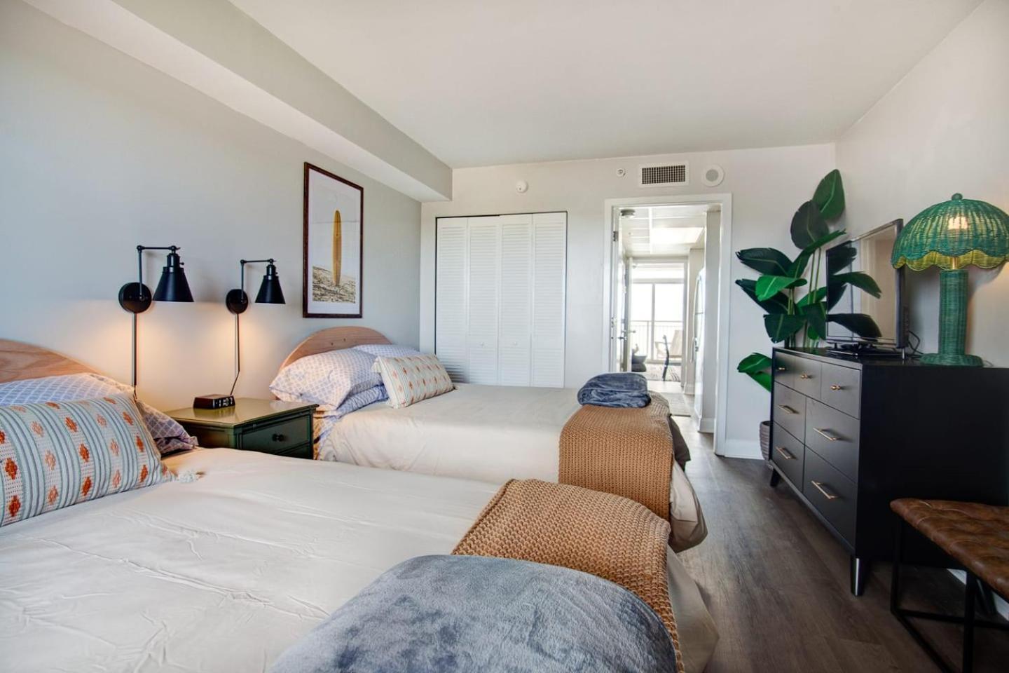 Holiday home Oceanfront Escape Renovated At Camelot Myrtle Beach