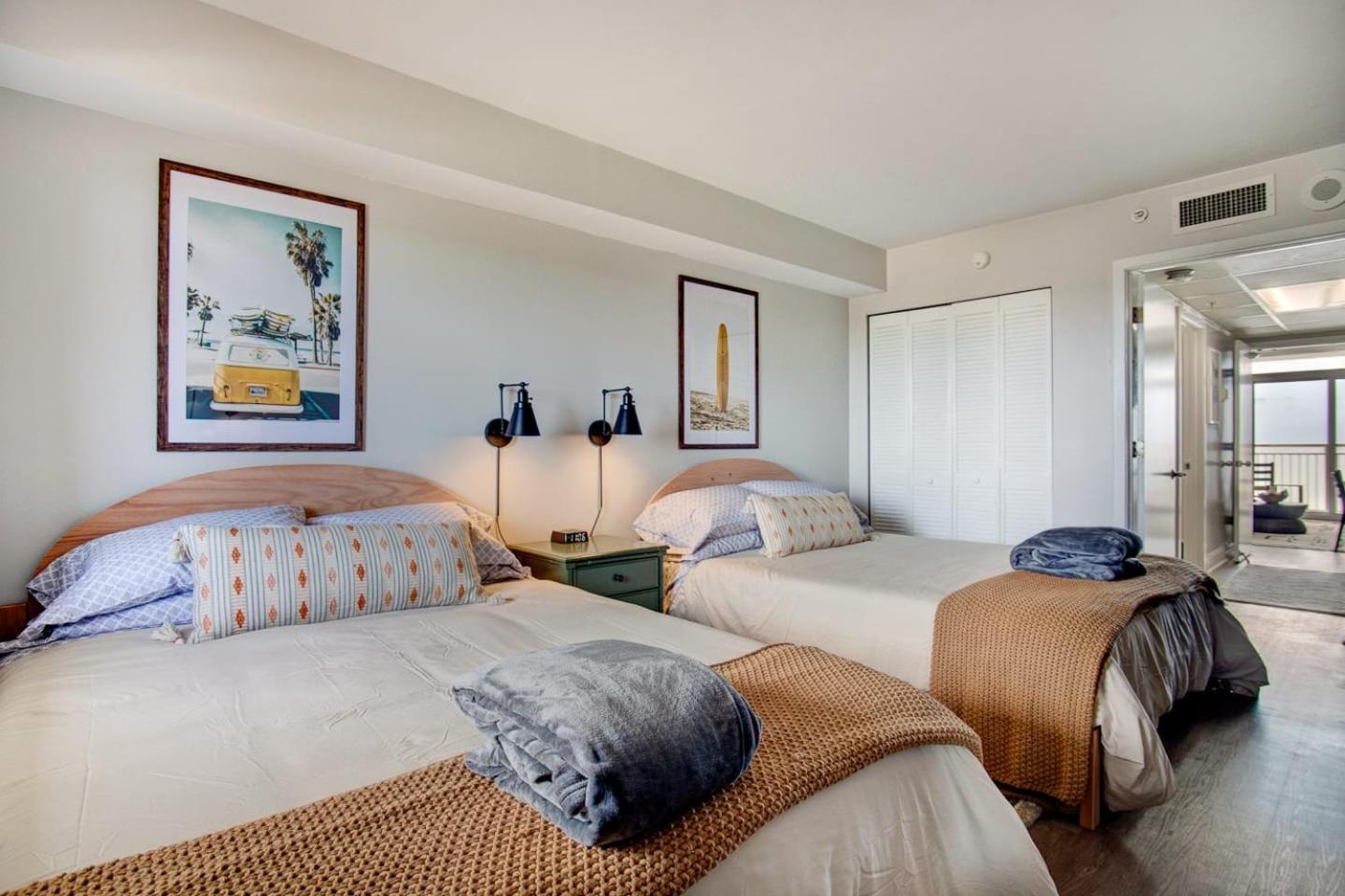 Oceanfront Escape Renovated At Camelot *