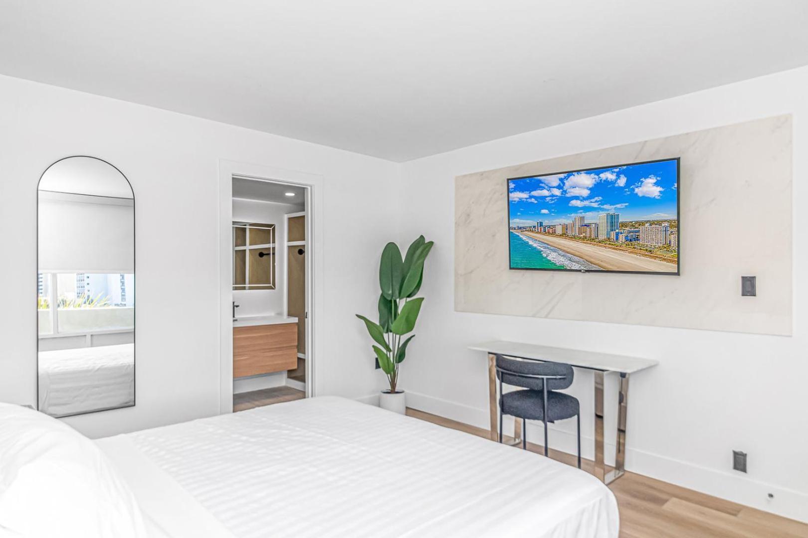 Hotel Fifth And Ocean 4*