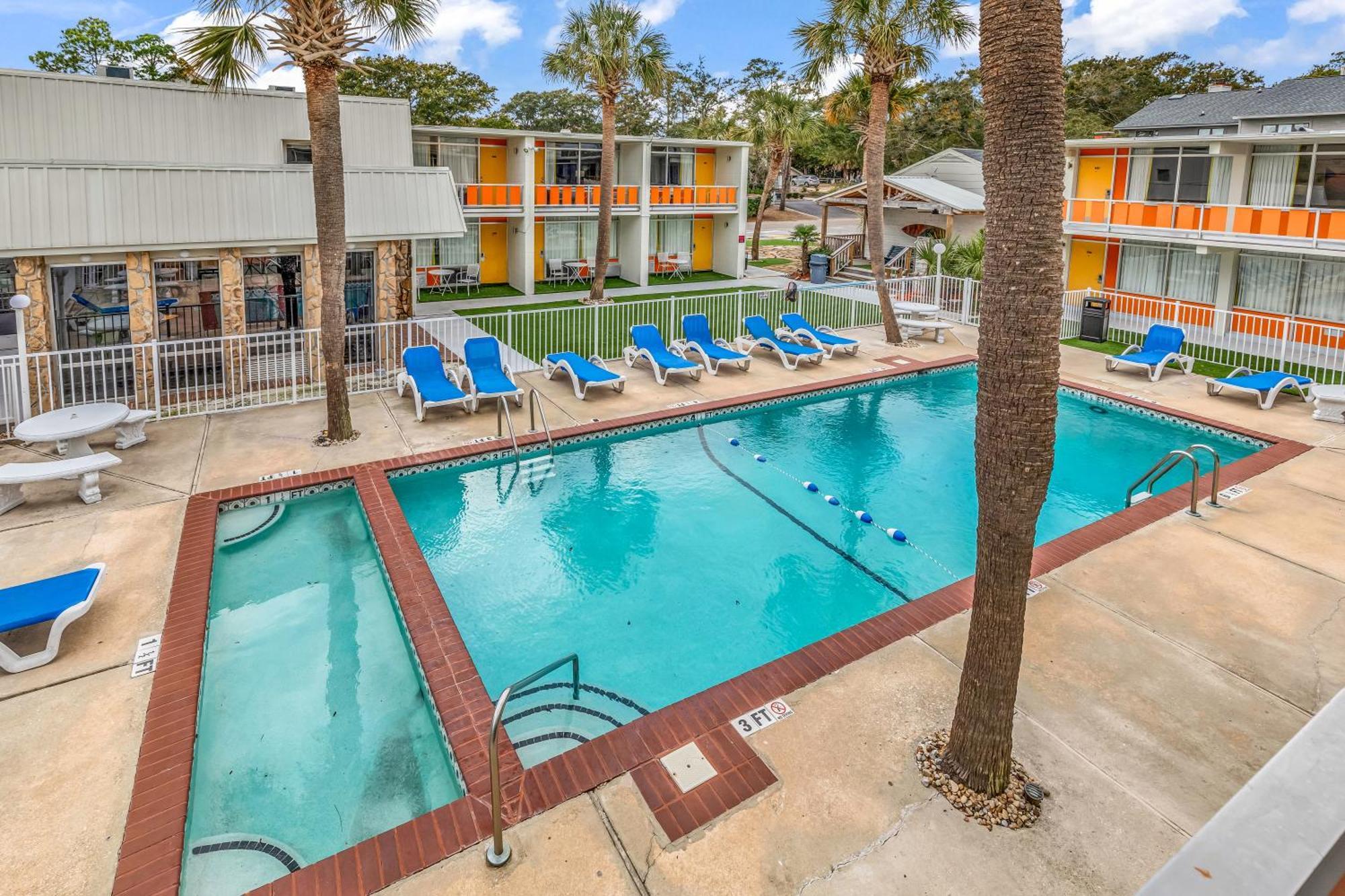 Shores Myrtle Hotel 3*