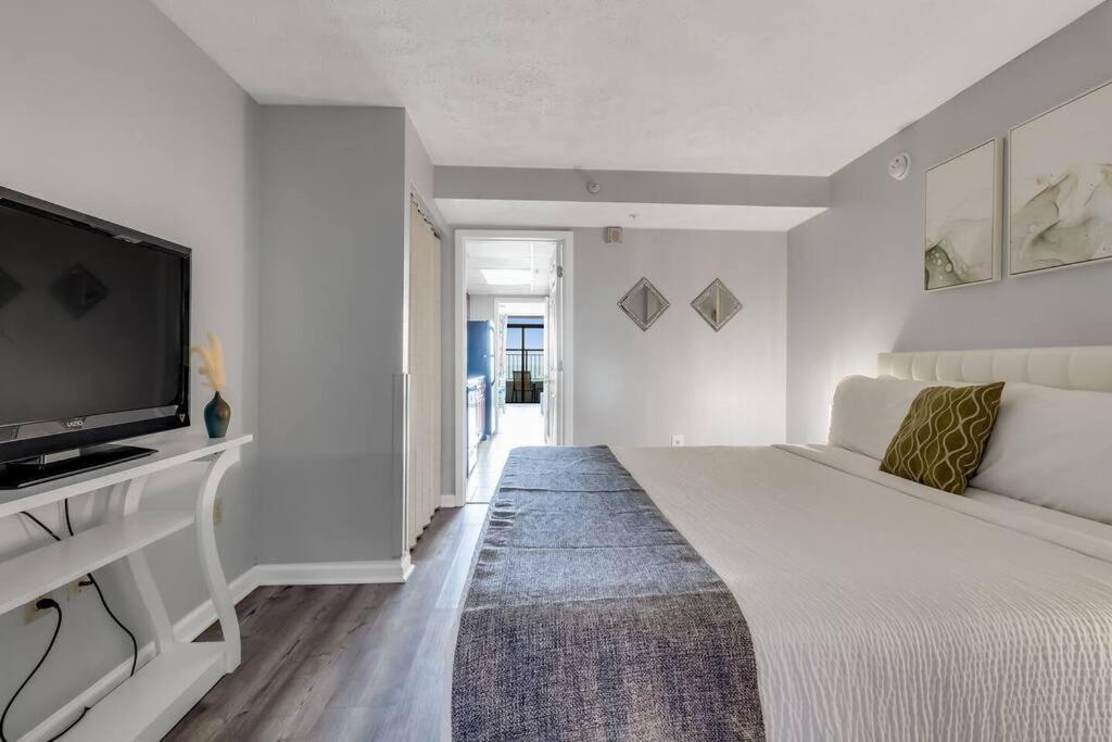 Oceanfront Dream For Our Lovers! L 240 * Myrtle Beach