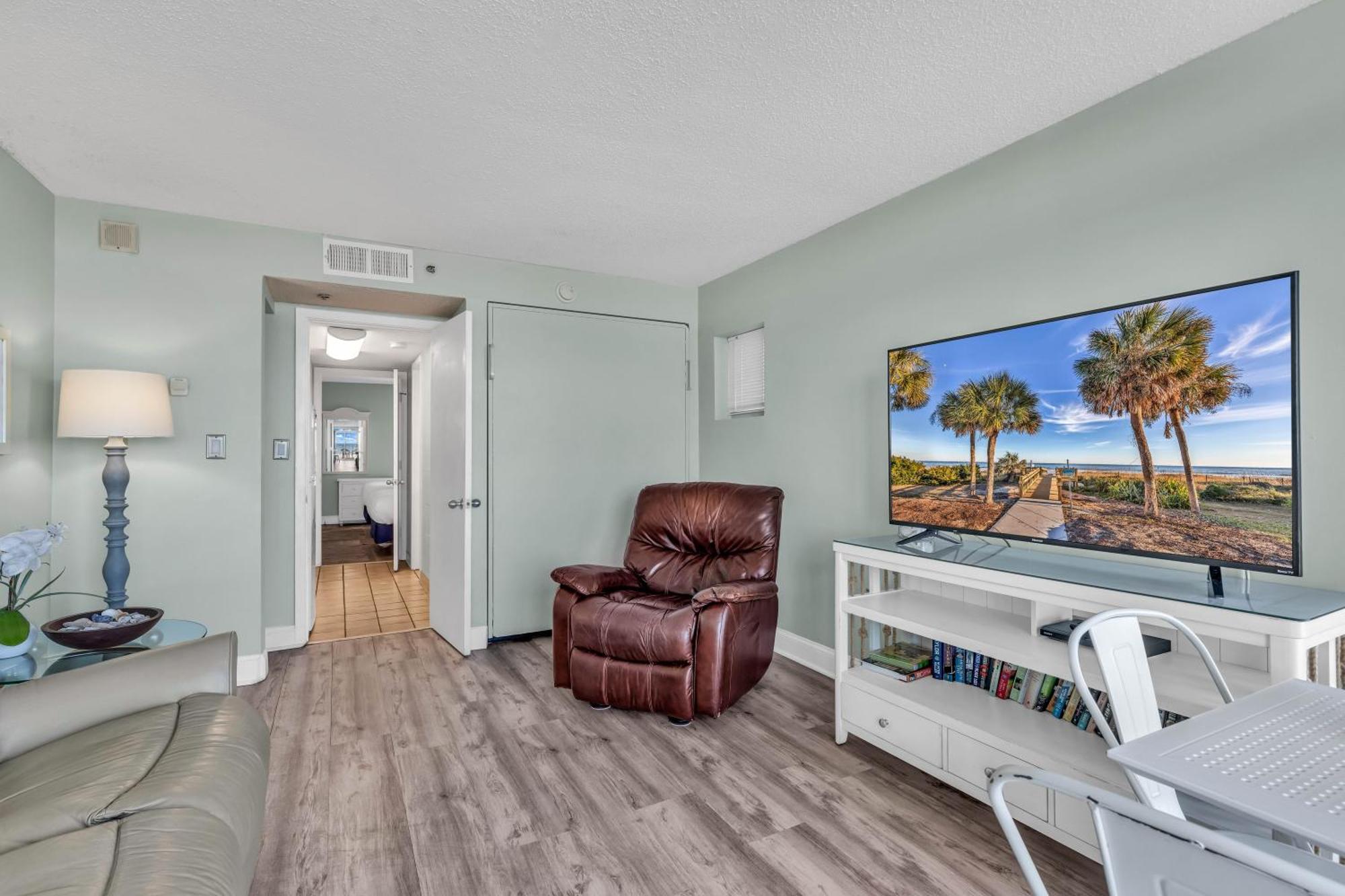 Hosteeva 1br Oceanfront In Atlantica Near Boardwalk *
