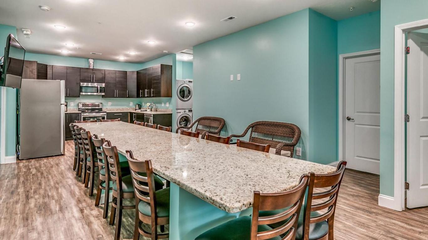 407 9th Ave A By Together Holiday home *