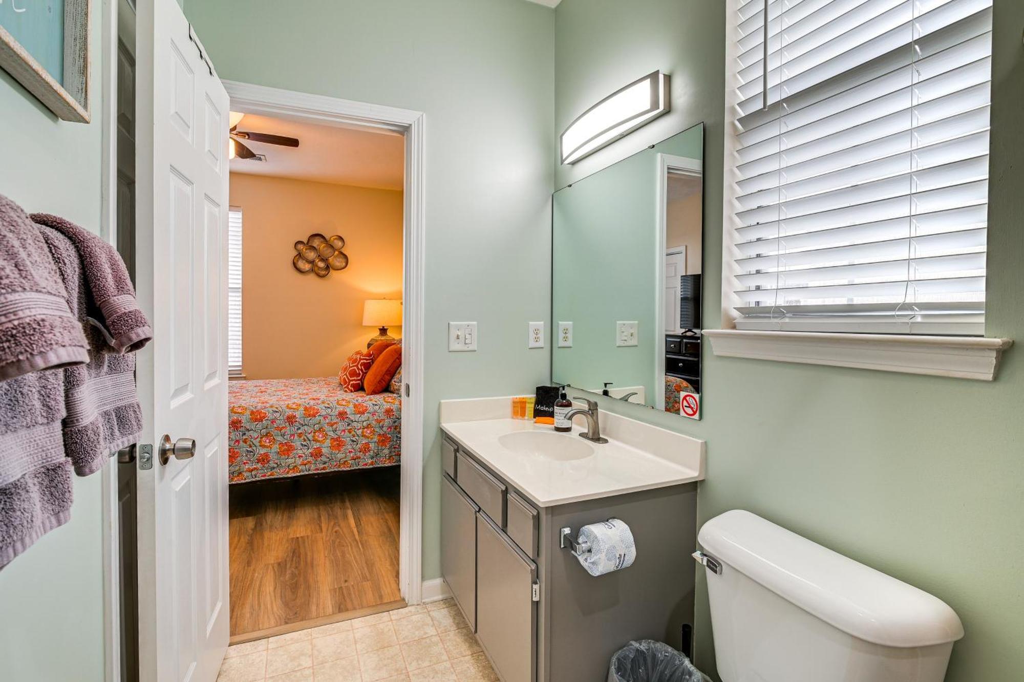 Breezy Golf With Pool Access, 4 Mi To Apartment *