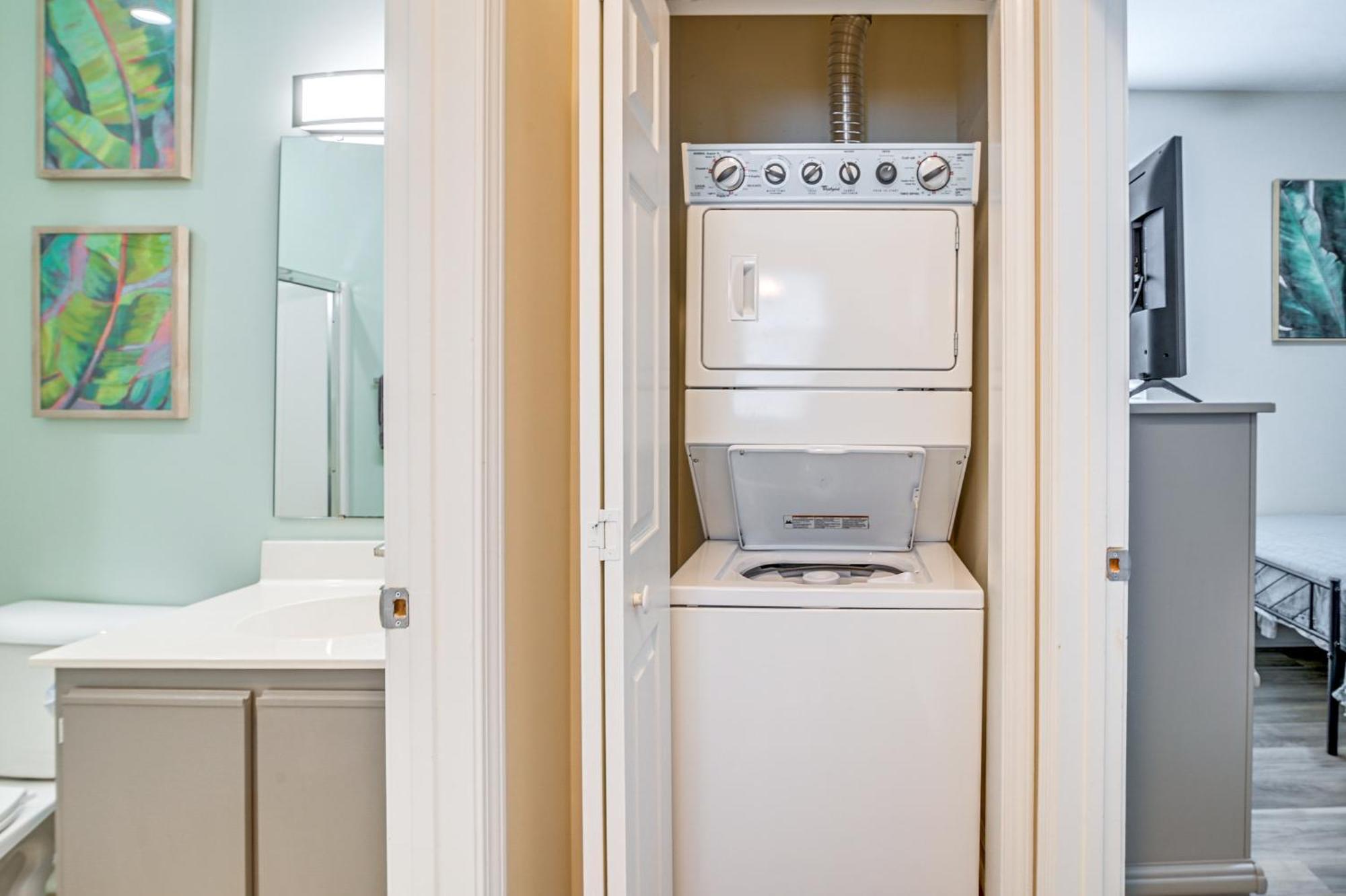 Apartment Breezy Golf With Pool Access, 4 Mi To Myrtle Beach