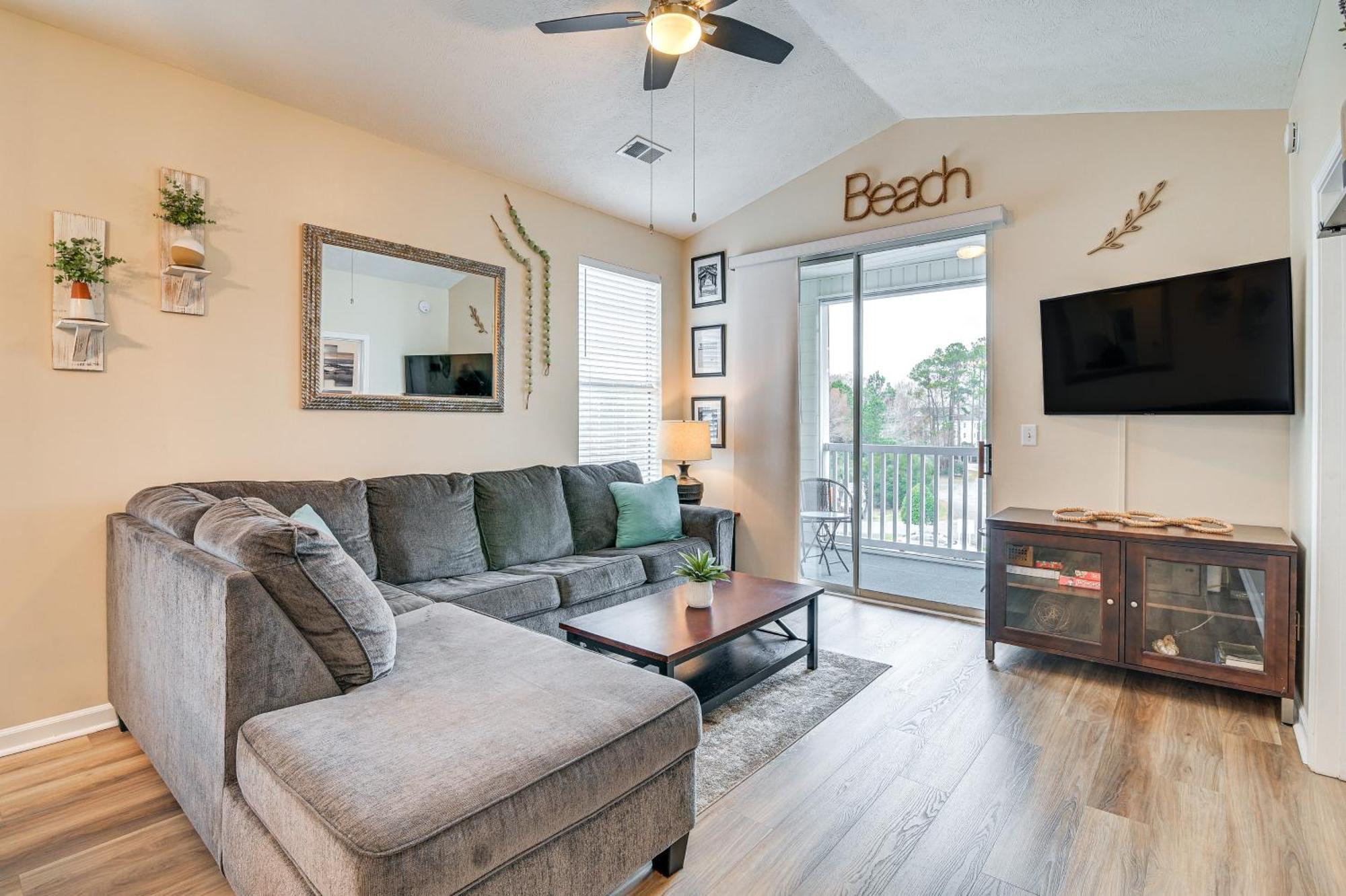 Breezy Golf With Pool Access, 4 Mi To *