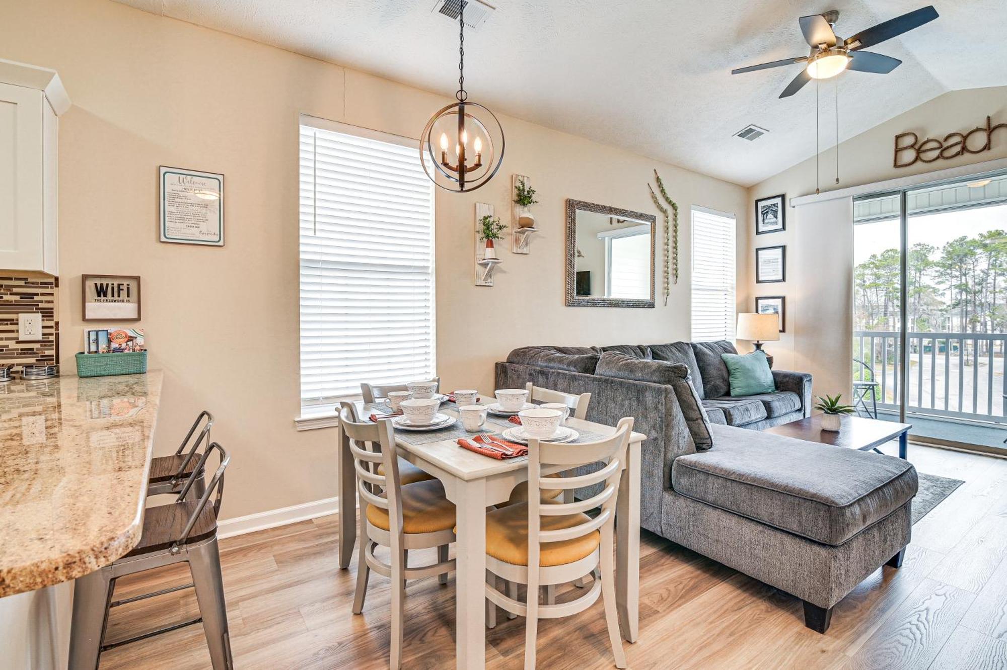 Apartment Breezy Golf With Pool Access, 4 Mi To Myrtle Beach