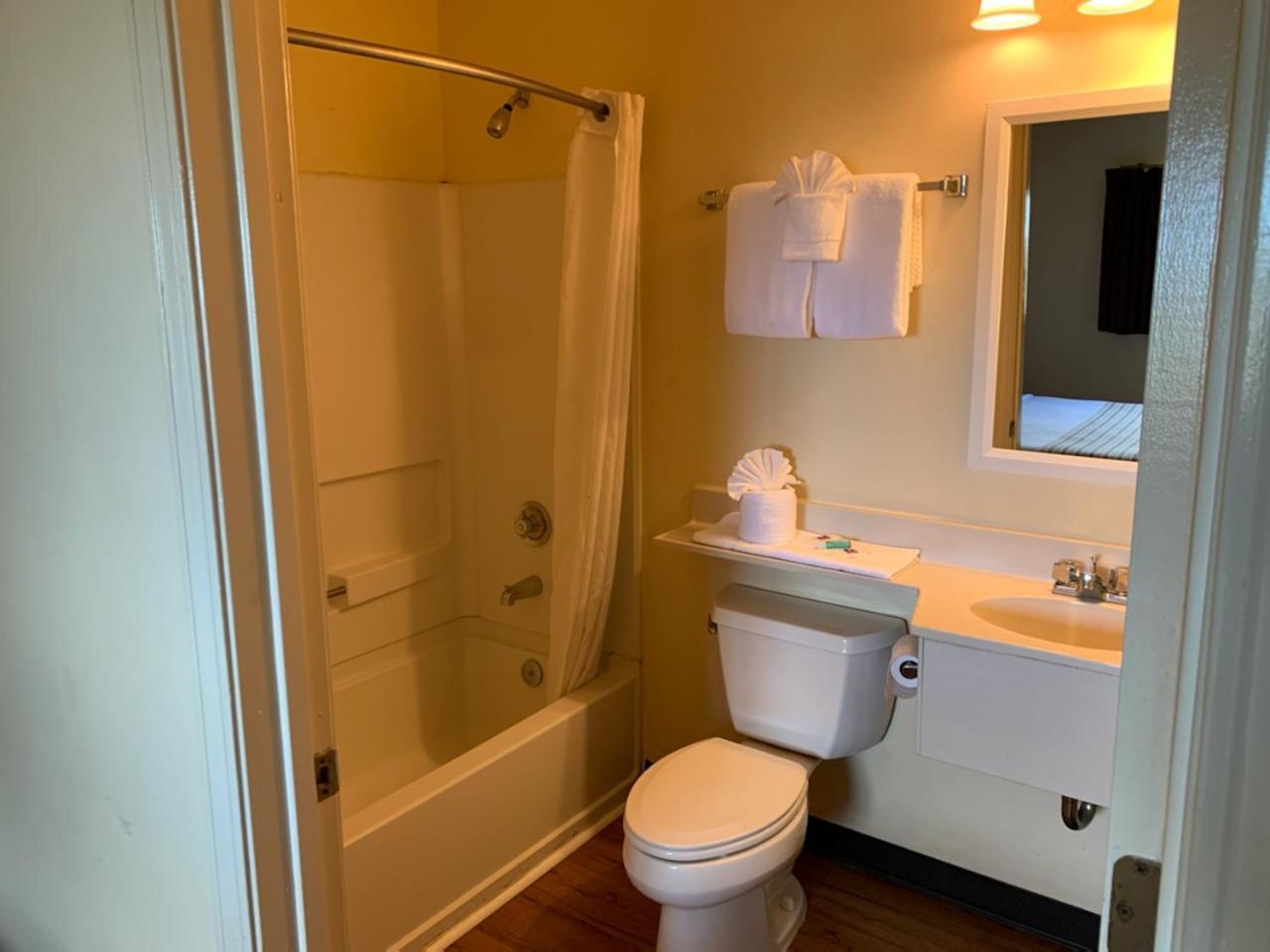 6 Myrtle Hotel Myrtle Beach