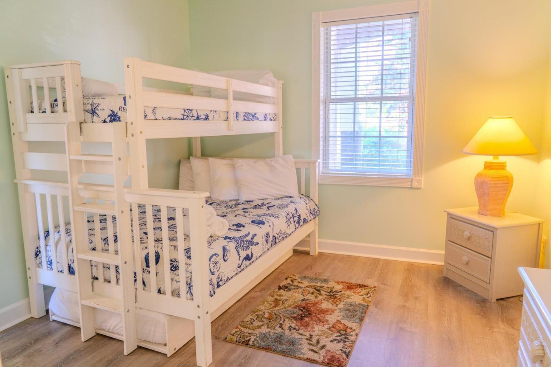 Holiday home Ground Floor 2 Bed 2 Bath Riverwalk At Arrowhead Country Club Unit 104
