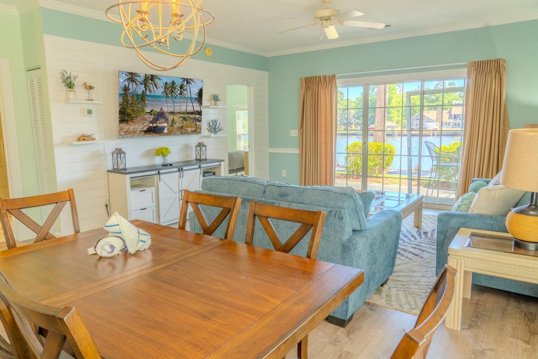 Holiday home Ground Floor 2 Bed 2 Bath Riverwalk At Arrowhead Country Club Unit 104 *