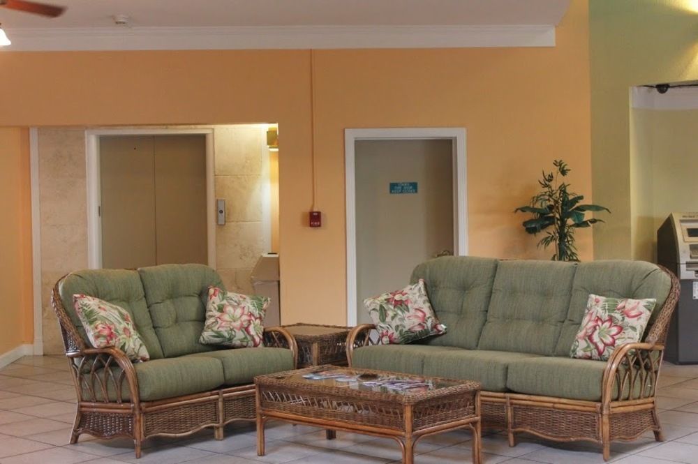 North Shore Oceanfront 3*
