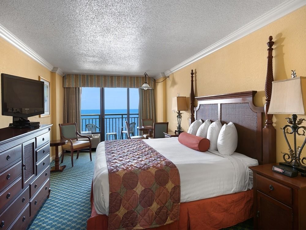 Holiday Pavilion On The Boardwalk Resort 3*