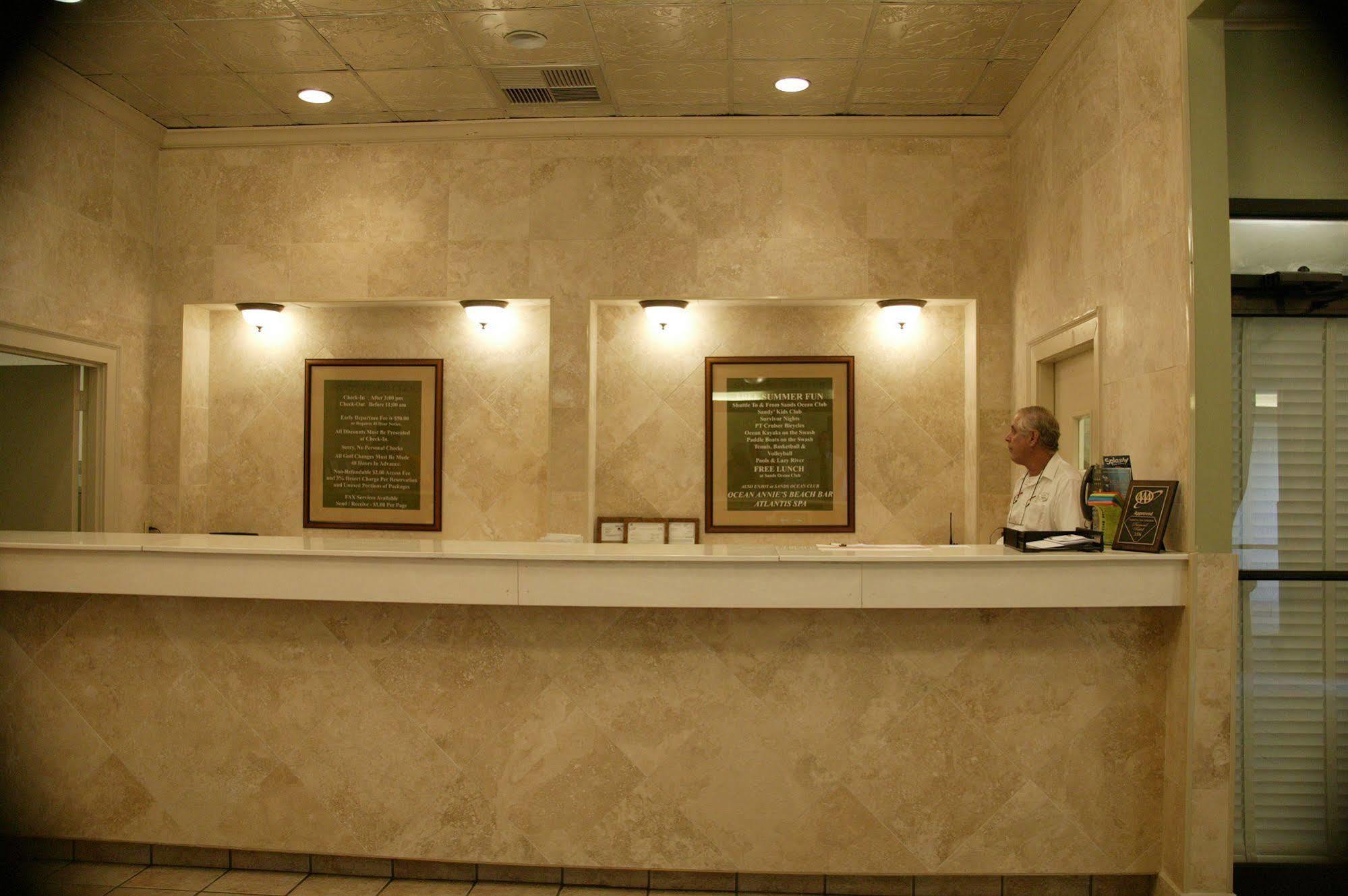 Sands Club Resort 3*