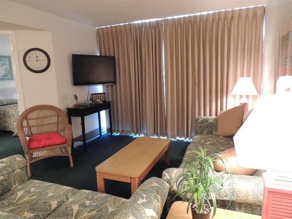 Sands Club Resort