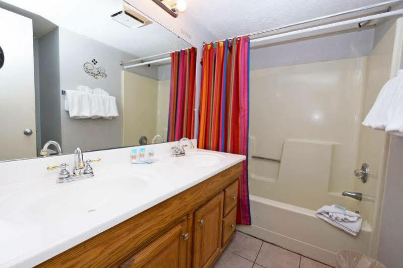 Hotel Meridian Plaza By Vacations
